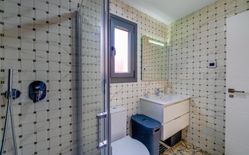 Property slide 15