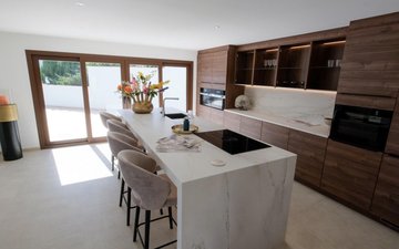 Property slide 10