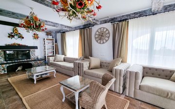 Property slide 7