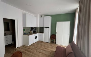 Property slide 10