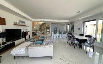 Property slide 11