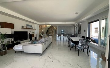 Property slide 15
