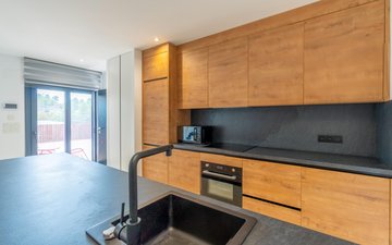 Property slide 10