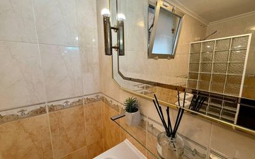 Property slide 32