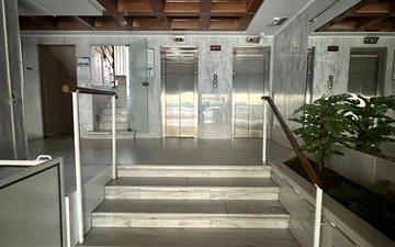 Property slide 10