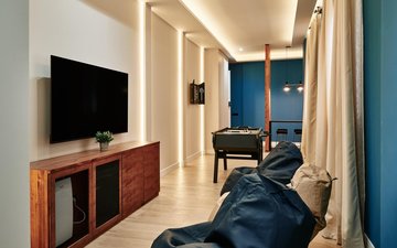 Property slide 10