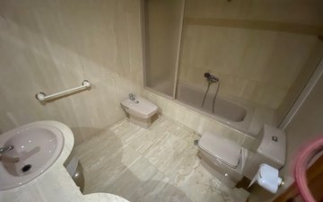 Property slide 10