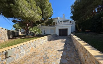 Property slide 7