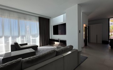 Property slide 14