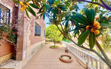 Property slide 23