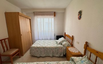 Property slide 32