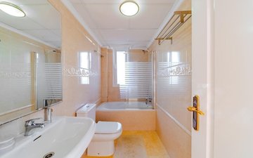 Property slide 35