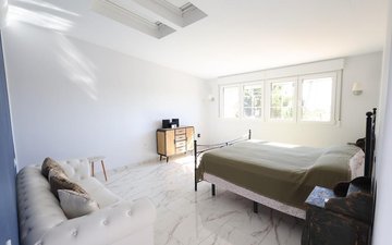 Property slide 14