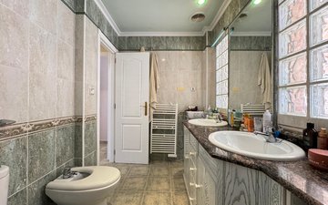 Property slide 30