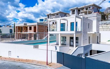 Property slide 10