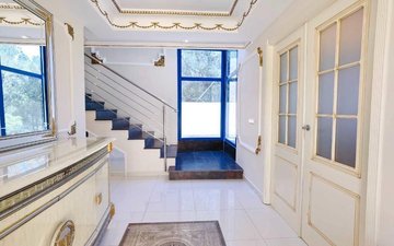 Property slide 10