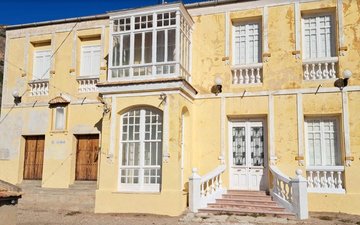 Property slide 10