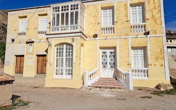 Property slide 7