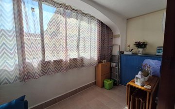 Property slide 12