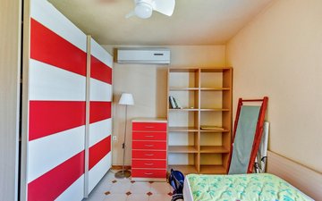 Property slide 10