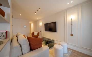 Property slide 10