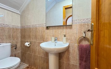 Property slide 32