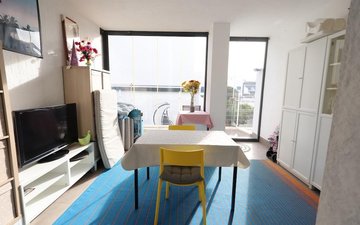 Property slide 10