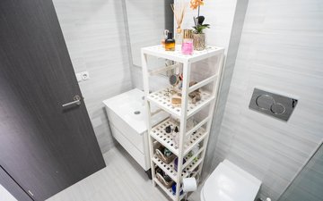 Property slide 16