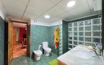 Property slide 35