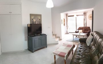 Property slide 8