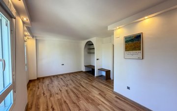 Property slide 46