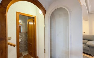 Property slide 32