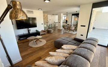 Property slide 14
