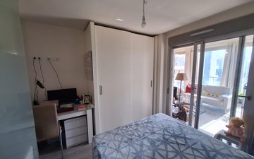 Property slide 24