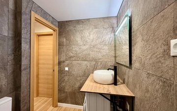 Property slide 25