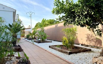 Property slide 14