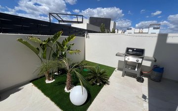 Property slide 10