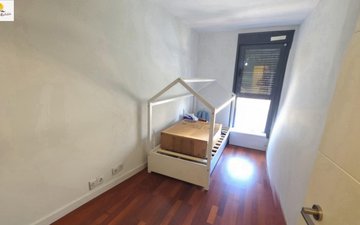Property slide 10