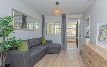Property slide 10