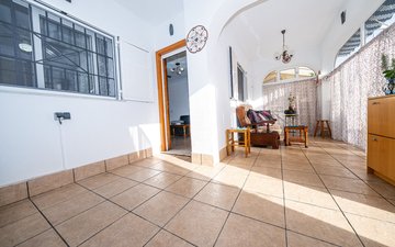 Property slide 6