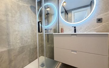 Property slide 18