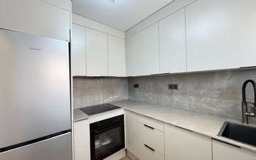 Property slide 22