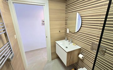 Property slide 19