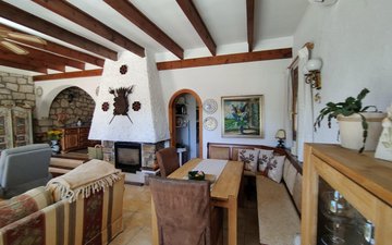 Property slide 10