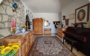 Property slide 15