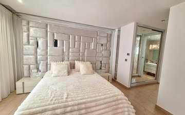 Property slide 10