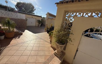 Property slide 14