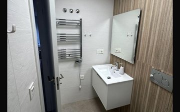 Property slide 20