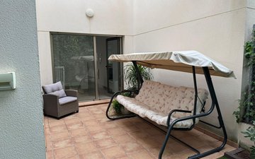 Property slide 10