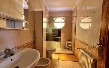 Property slide 28
